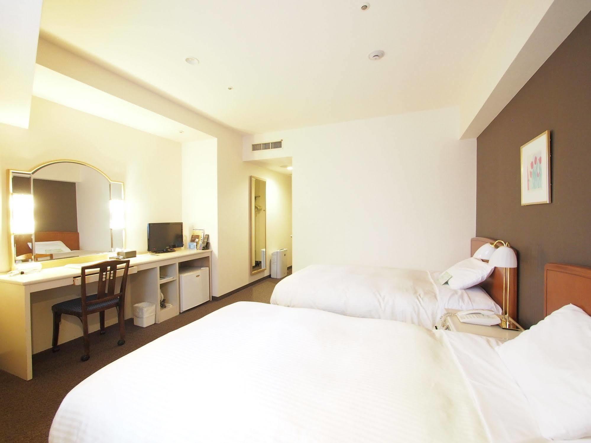 อิเซซากิโช วอชิงตัน โฮเต็ล Hotel โยโกฮาม่า ภายนอก รูปภาพ