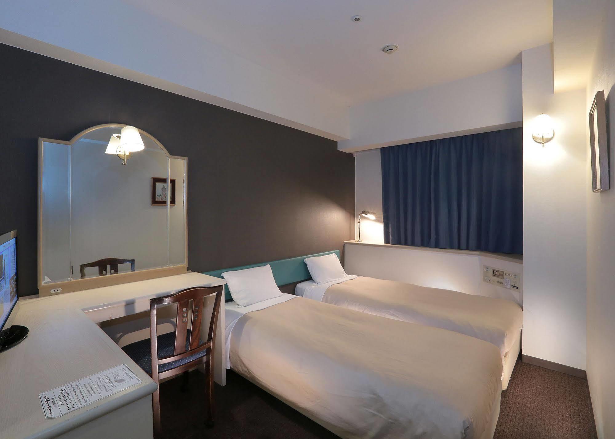 อิเซซากิโช วอชิงตัน โฮเต็ล Hotel โยโกฮาม่า ภายนอก รูปภาพ